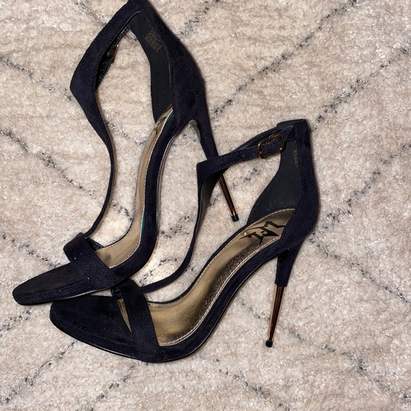 High heels - Picture 6 of 7